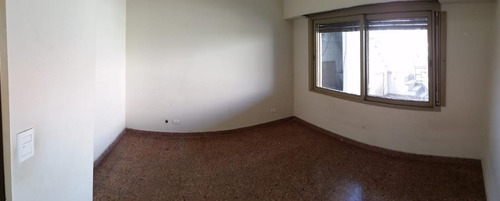 Imagen 5 de 8 de Ph 3 Ambientes Con Terraza Propia Y Balcón