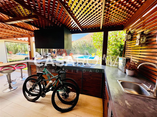 Chamisero 3d+ Escritorio+ Servcios Piscina Y Quincho
