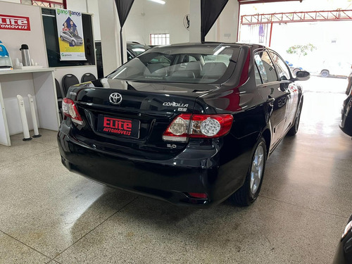 Corolla 2.0 Xei