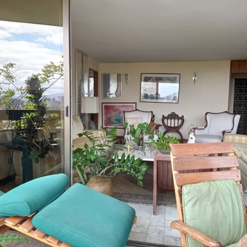 Imagen 15 de 16 de En Venta Amplio Apartamento De 217 Mts² Resd. Oasis En La Campina, Vista Al Ávila, Espectaculares Áreas Sociales, Piscina, Etc.. Js 04144501186