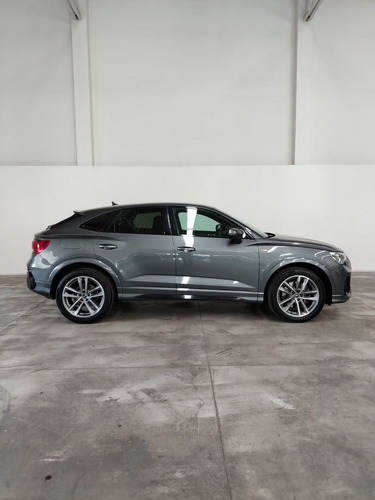 Audi Q3 2.0 SB 40 TFSI S line At