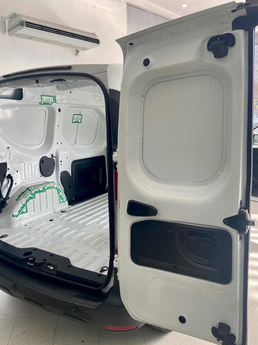 Imagen 14 de 24 de Renault Kangoo 2020 Ii Express Confort 1.6 Sce Autoargentina