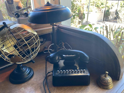 Teléfono Antiguo Decoracion Muy Lindo Aspecto Sano