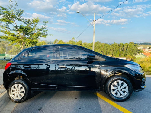 Imagem 5 de 7 de Chevrolet Onix