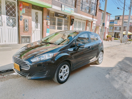 Ford Fiesta 1.6 Hatchback Se