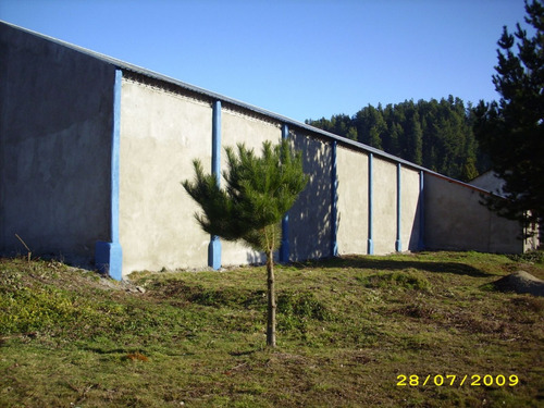 (009) Excelente Y Amplio Deposito Zona Industrial Y Comercial En Esquina,