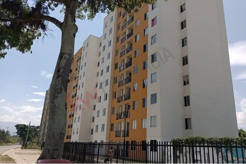 Se Vende Apto En 8 Piso Conjunto Residencial Brisas De Buena Vista - Jamundi