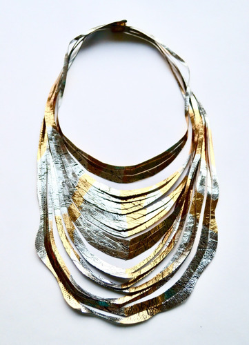 Imagen 3 de 4 de Collar Plata, Oro, Diseño , Accesorio, Moda, Colores