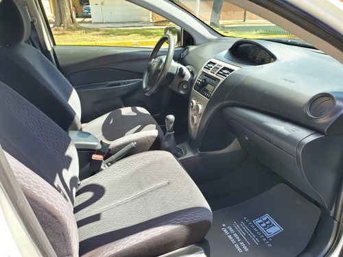 Imagen 7 de 10 de Toyota Yaris Core 2016, Unico Dueño, Servicios Agencia