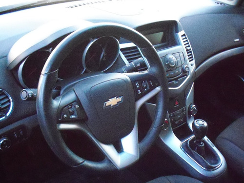 Imagem 8 de 14 de Gm Cruze Lt Ecotec6 1.8 Flex - 2014