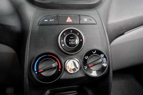 Imagem 5 de 14 de Hyundai Hb20s 1.0 Unique 2019