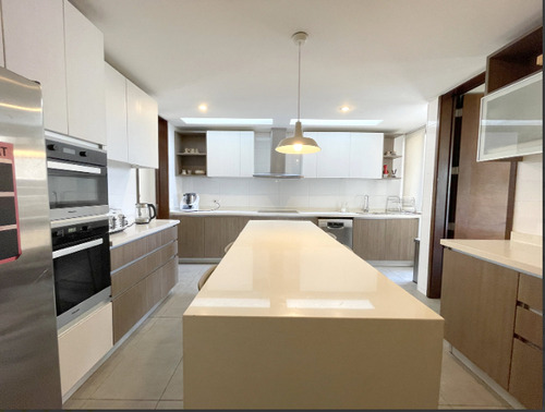 Casa En Arriendo En Las Condes
