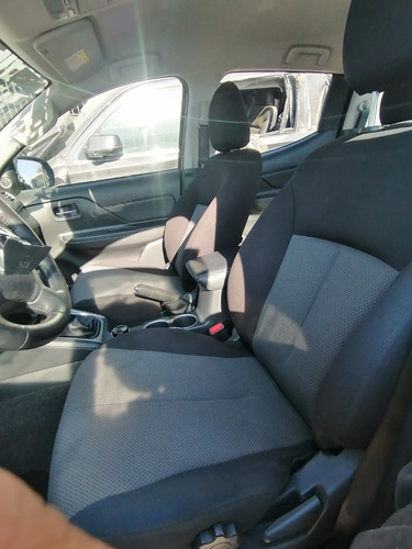 Imagen 8 de 12 de Desarmo Mitsubishi L200 Did 4x4 Diésel 2021 Por Partes