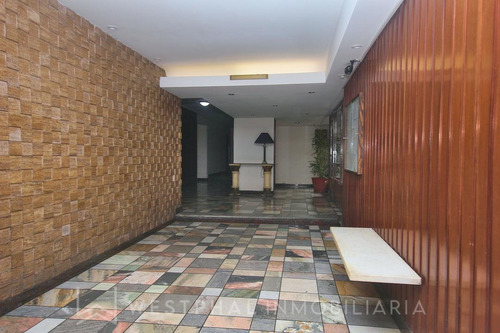 Imagen 6 de 6 de Cochera En Venta - Microcentro - Laprida 300