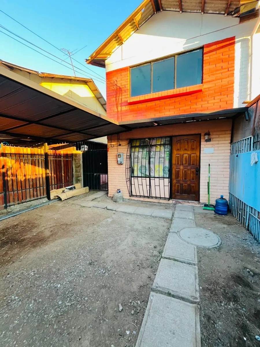 Imagen 2 de 20 de Oportunidad En Macul, Casa Buena Conectividad 2d 1b