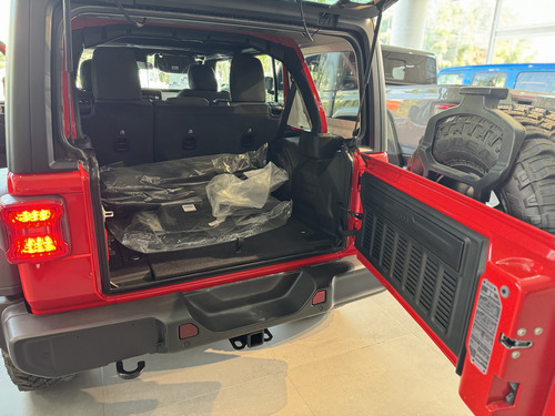 Jeep Wrangler 2.0T Unlimited Willys 4X4