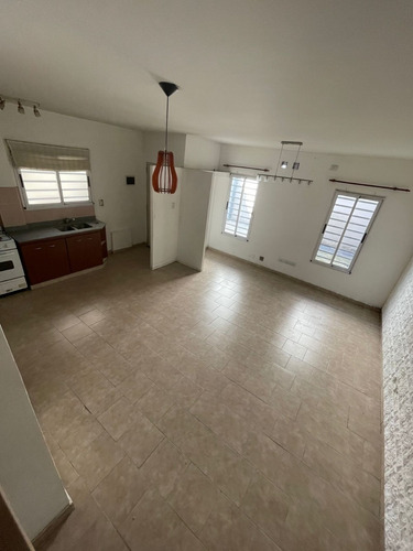 Imagen 2 de 6 de Hermoso Duplex 3 Ambientes Con Patio Privado