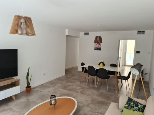 Imagen 3 de 22 de Departamento De 3 Ambientes - A La Calle - Brown 2600