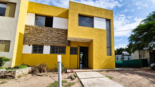 Venta Duplex Housing 3 Dormitorios Villa Warcalde