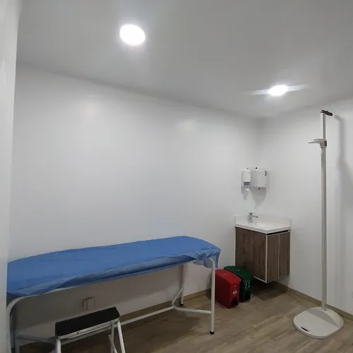 Se Vende Local Con Consultorios U Oficinas En Conquistadores
