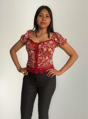 Blusa Top Juvenil Floreada Con Encaje Mujer