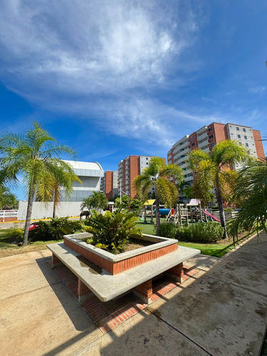 Apartamento En Obra Gris En Conjunto Residencial Costarena Suites