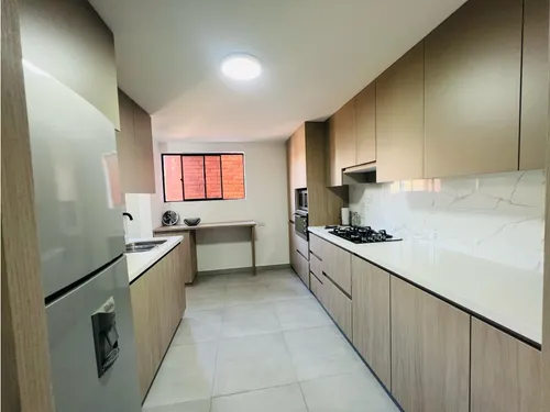 Apartamento Amoblado Cerca Al Centro Comercial Santafe