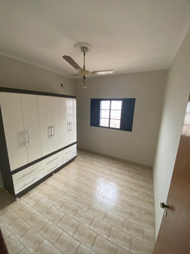 Casa Térrea Com Área Gourmet Com Churrasqueira E Varanda - Venda Ou Troca