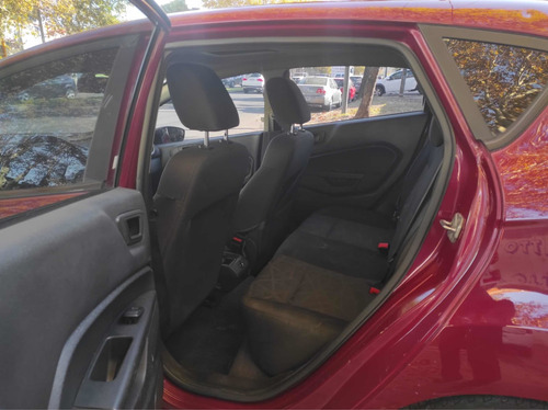 Imagen 6 de 8 de Ford Fiesta Kinetic Design 2011 1.6 Design 120cv Titanium