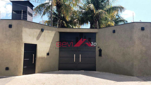 Imagem 1 de 6 de Chácara Com 2.020 M² No Bairro Campestre; Venha Conferir! - V6132