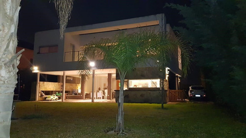 Imagen 3 de 25 de Casa En Alq. Temporario Ubicado En San Benito, Villanueva, Tigre