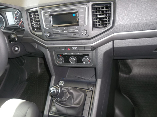 Imagen 10 de 15 de Volkswagen Amarok Trendline 2.0 Dc 4x4 Manual 140 Cv