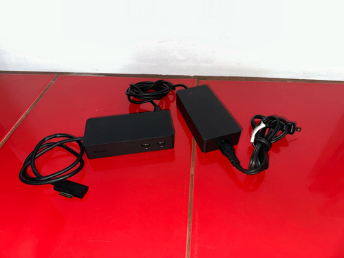 Dock Para Surface Funcionando Perfectamente (Usado)