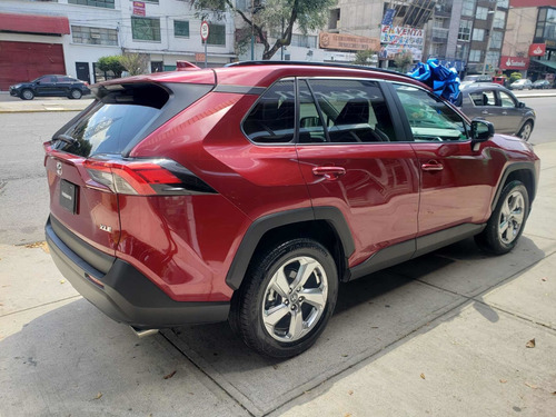 Imagen 3 de 15 de Toyota Rav4 2021 2.5 Xle 4wd At 176 Hp