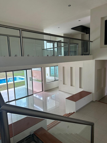 Casa En Venta En Lagos Del Sol Cancun