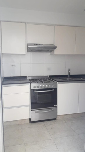 Imagen 29 de 30 de Venta / Oportunidad / Moderno Departamento 3 Amb Con Cochera Frente A Plaza España/ Mar Del Plata