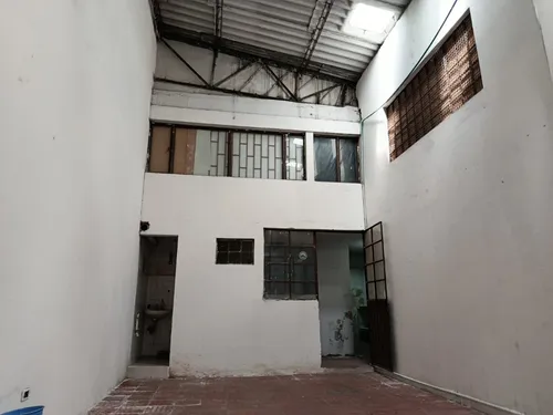 Bodega En Arriendo En San José Sur Espaciosa, Con Oficina Y Servicios