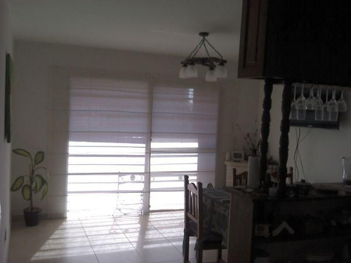 Imagen 5 de 12 de Departamento En Venta En Villa Carmela