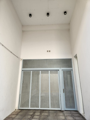 Dueño Vende Oficina/consultorio/depto/ Cochera Opcional/belgrano/apto Credito/luz/al Frente/