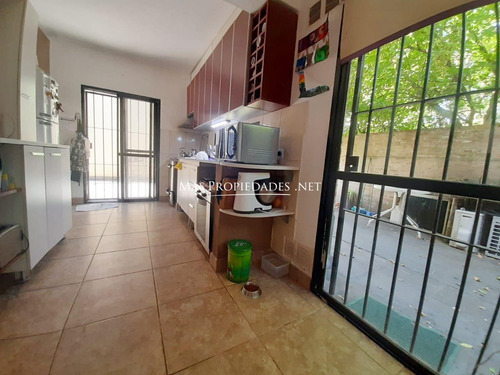 Imagen 4 de 15 de Venta Duplex Tipo Casa 4 Ambientes En Canning