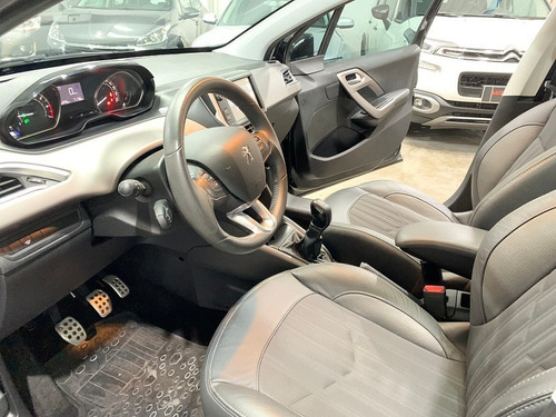 Peugeot 208 Feline 1.6 5ptas