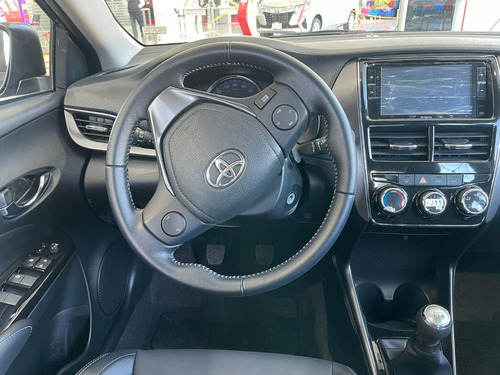Imagen 8 de 13 de Toyota Yaris 2021 Sd S Mt