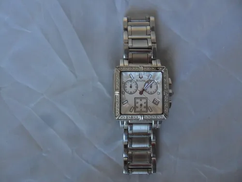 Reloj 2025 bulova cuadrado