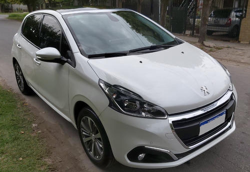 Peugeot 208 1.6 Feline M/t Año 2019