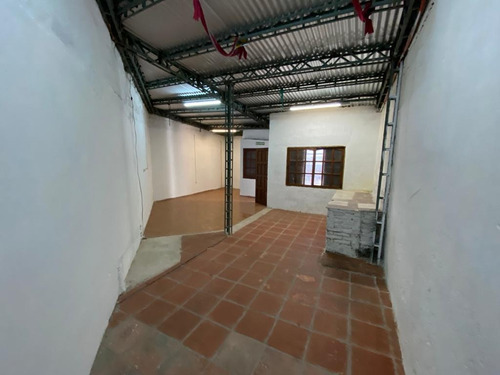 Imagen 6 de 15 de Local Comercial Y Casa En La Comercial