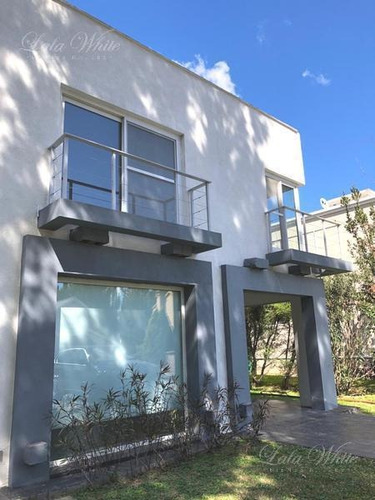 Imagen 21 de 27 de Venta - Casa En El Lauquen - Canning