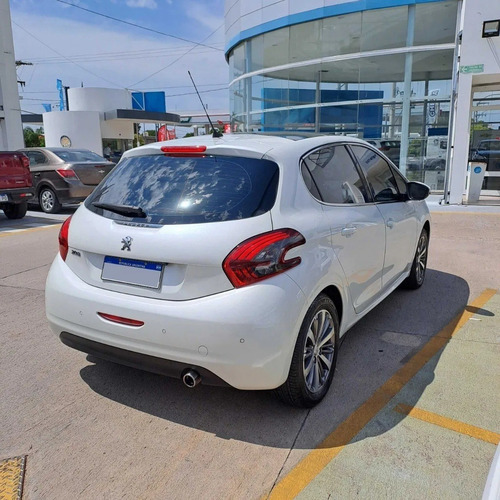 Imagen 7 de 12 de Peugeot 208 Feline 1.6 Con Gnc 2017