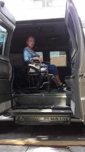Imagen 5 de 5 de Taxi Para Discapacitados Con Rampa (silla De Ruedas)