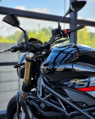 Imagen 13 de 25 de Benelli 752 S - Mejor Contado - Ahora 12/18 No Mt-07 Z400 F