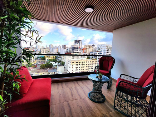 Venta De Apartamento De 2 Habitaciones Piso Alto